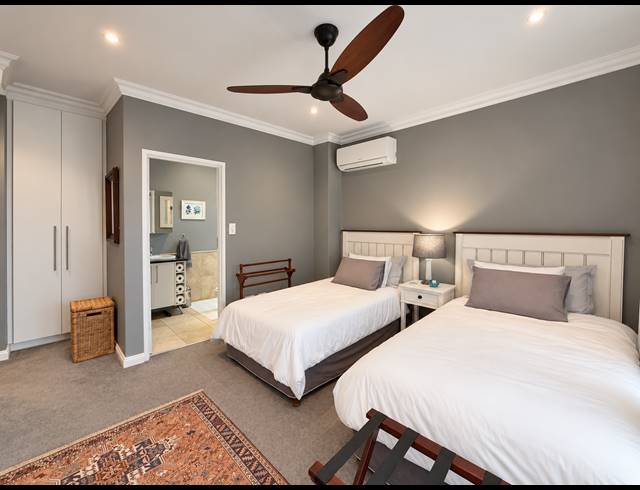 3 BEDROOM TOWNHOUSE FOR SALE IN MIDSTREAM ESTATE